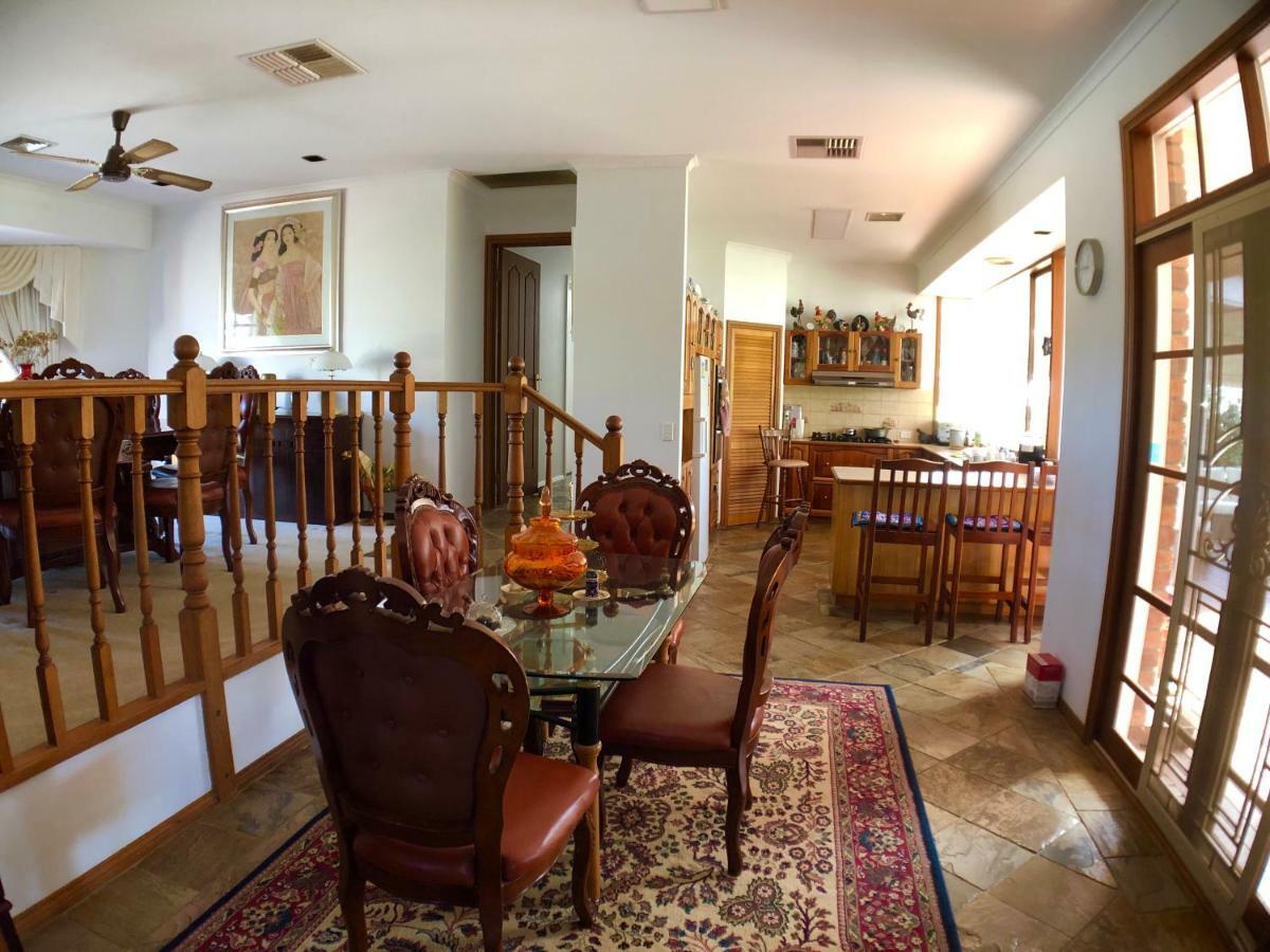 Melbourne Garden Bed And Breakfast Melton المظهر الخارجي الصورة